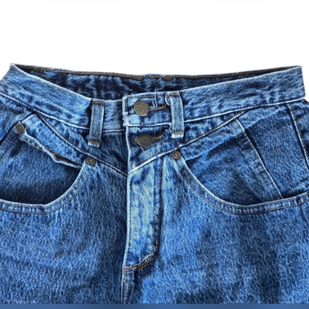 Classic Blue Women's Jeans - Picture 2 of 9